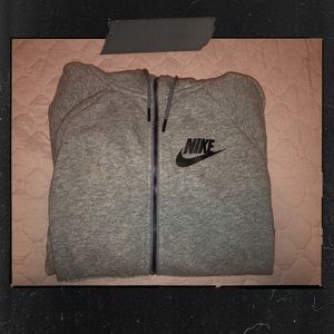 🤩Nike Grey Hoodie🤩